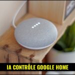 Un robot assistant intelligent interagissant avec une maison connectée via un écran tactile, symbolisant le contrôle de la domotique par l'IA.