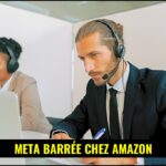 Un robot agent d'IA stylisé avec le logo de Meta, observant un écran affichant le site Amazon.com, symbolisant un blocage.