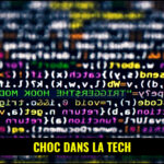 Écran affichant du code informatique et des lignes de programmation